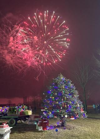 Fireworks Tree Lighting Photo